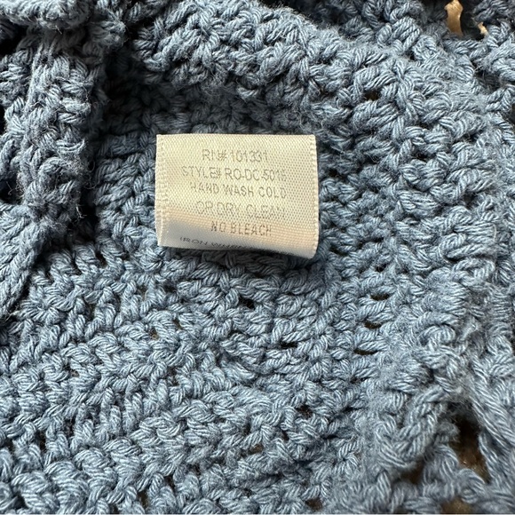 Charlotte Russe crochet off shoulder crop top size M - Picture 4 of 6